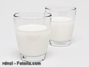 2 Milchgläser