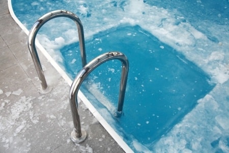 Poolpflege im Winter