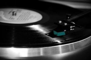 turntable-1208177