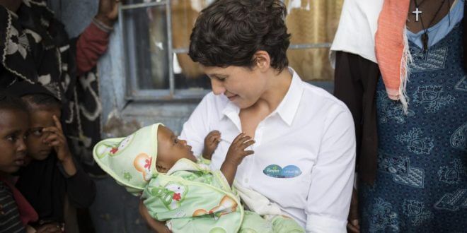 Pampers für UNICEF 2016: Projektreise nach Äthiopien mit Aktionsbotschafterin Jasmin Gerat