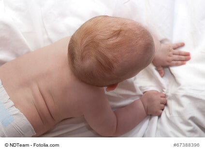 Trockene Kopfhaut beim Baby und Kind – was tun?