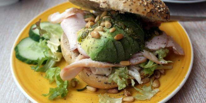 dish-food-salad-produce-vegetable-avocado-healthy-meat-cuisine-chicken-sandwich-bagel-nutrition-lean-1053721